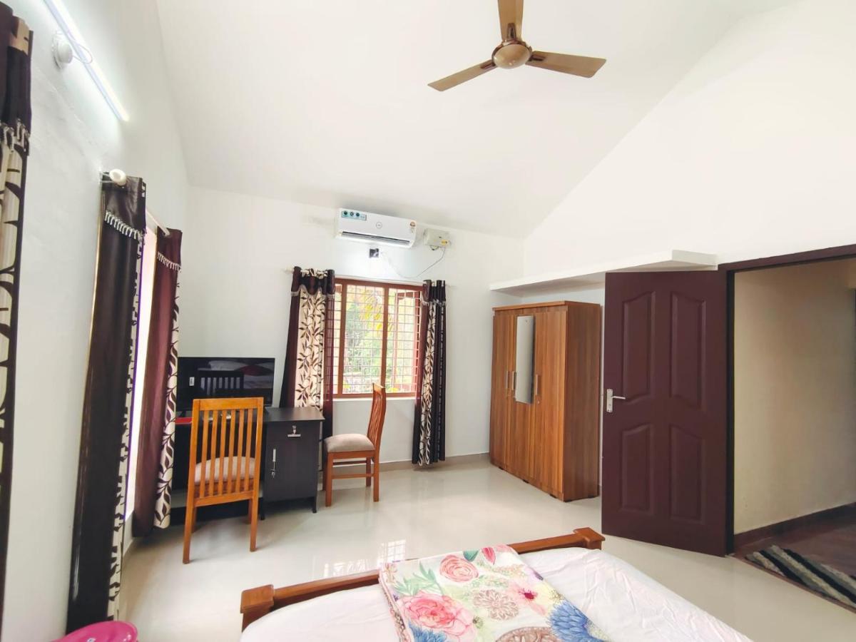 White Sands Homestay Turavur Exterior photo
