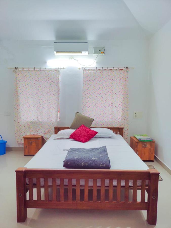 White Sands Homestay Turavur Exterior photo